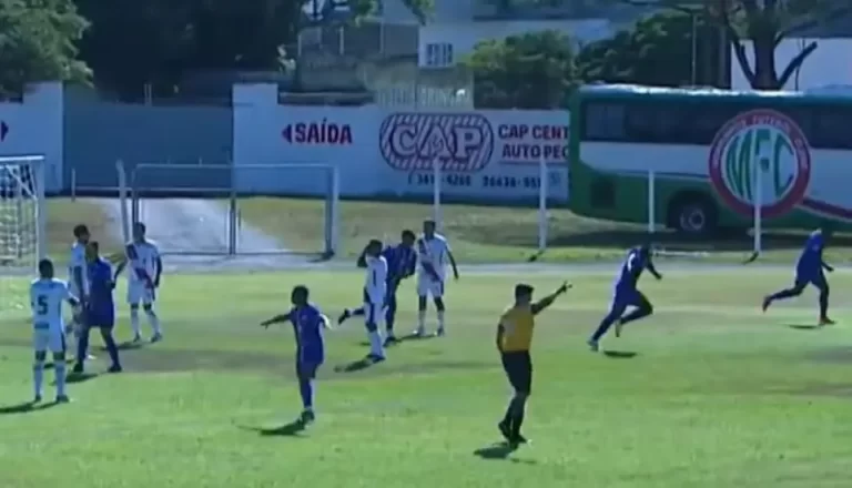 4676_ca51223e6f7bcf5632db4a20302b63df